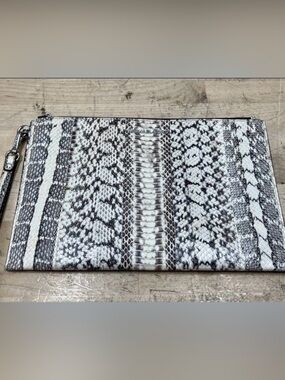 MICHAEL KORS WHITE MULTI COLORED REAL SNAKESKIN CLUTCH/WRISTLET NWOT MSRP: $258